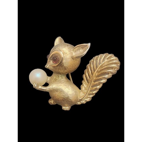 Vintage Signed Boucher #0816b Tiny Squirrel Brooch (A4890) - Picture 3 of 4